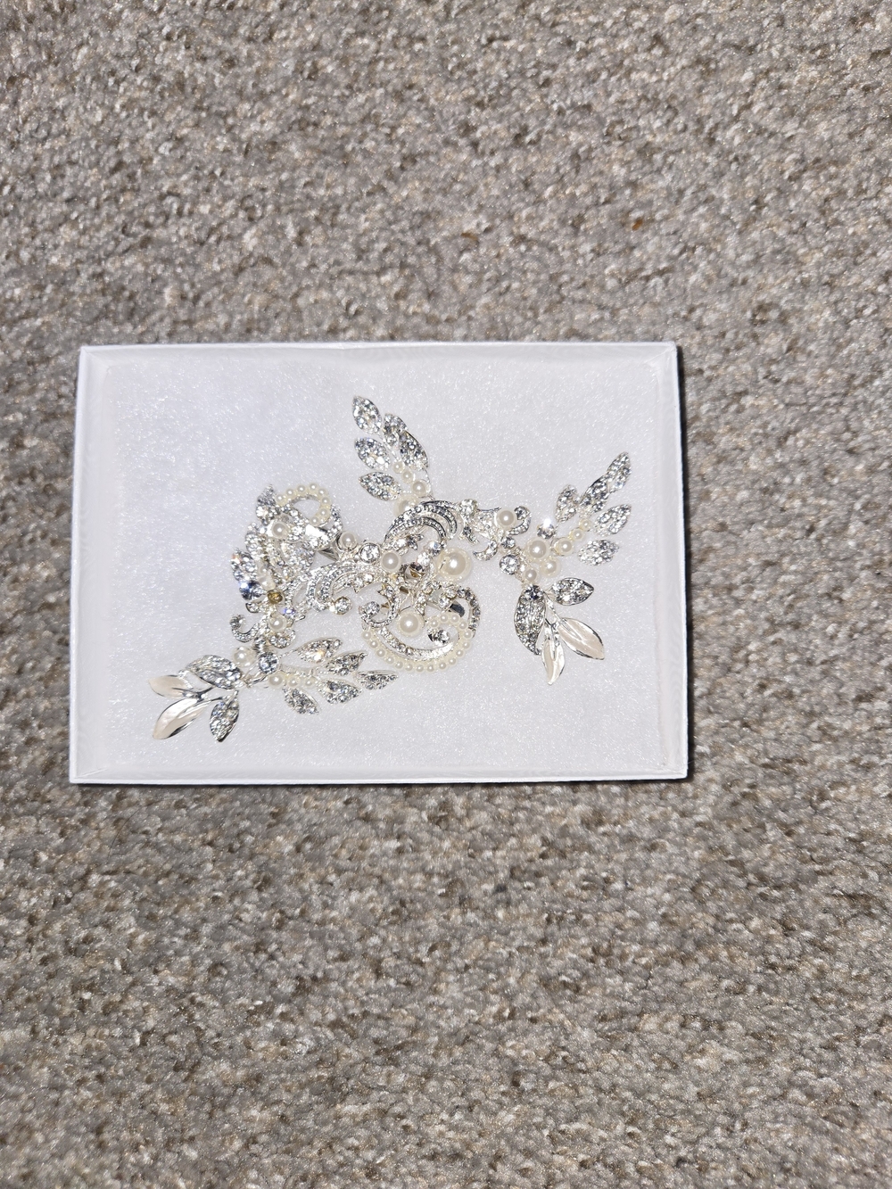 David's Bridal Silver and Pearl Crystal Hair Vine